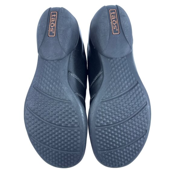 TAOS Women's Encore Black Leather Slip On Round Closed Toe Size 9.5 - Picture 3 of 11